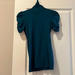 Short sleeve turtle neck sweater